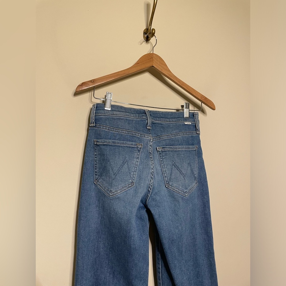 MOTHER Mid Rise Rambler Zip Ankle Fray in Enjoy The Joy - Picture 8 of 10